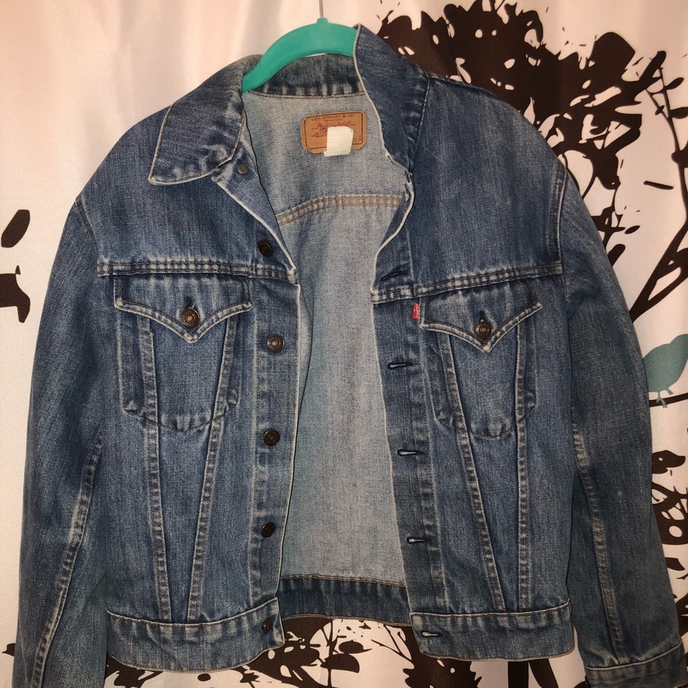 VINTAGE LEVI DENIM JACKET